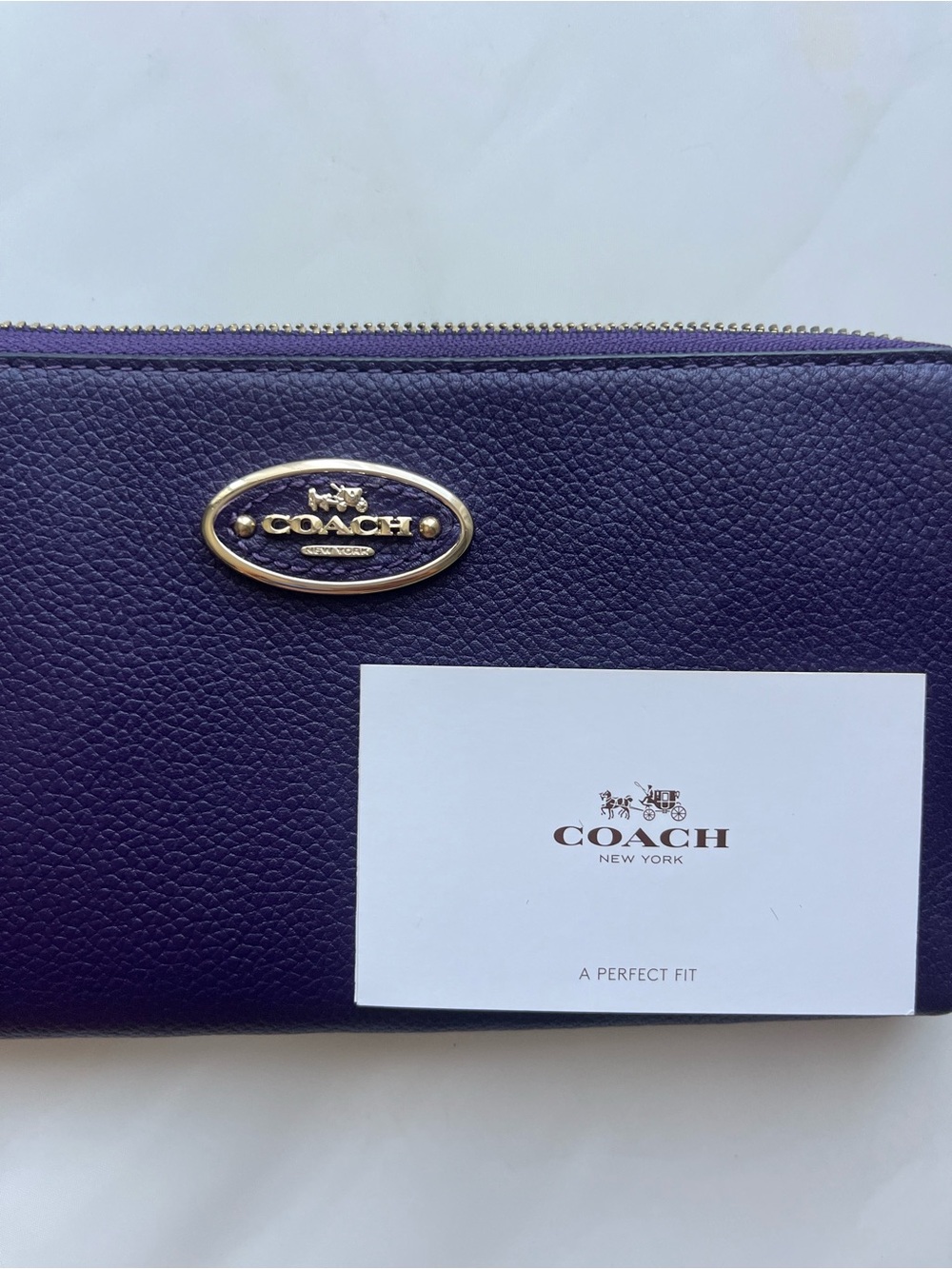*AUTHENTIC* NWT Coach Purple Pebbled Leather Zip Wallet with Gold Logo